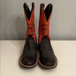 Rare Ariat crepe sole boots